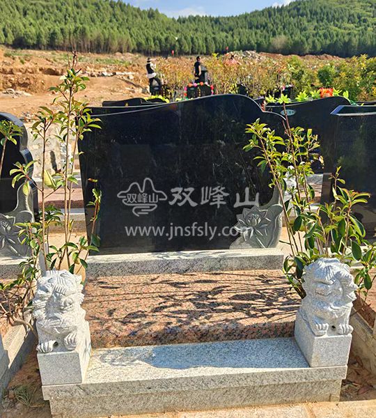 双峰山陵园艺术墓碑