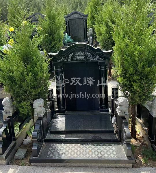 双峰山陵园传统立碑