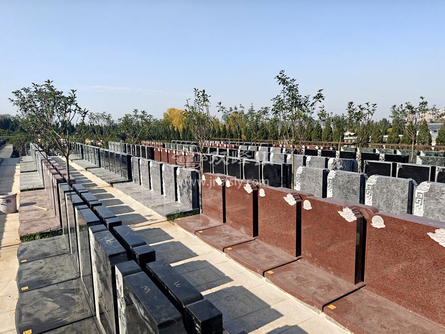 济南双峰山陵园